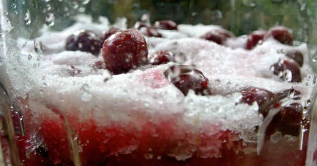 While the sugar is melting, it's a bit like snow in slow motion, which is a nice chilly visual for these sultry days.
